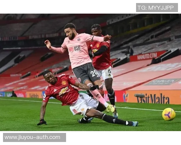 中超精彩对决那不勒斯与曼联激战成平绝杀瞬间引发全场狂欢